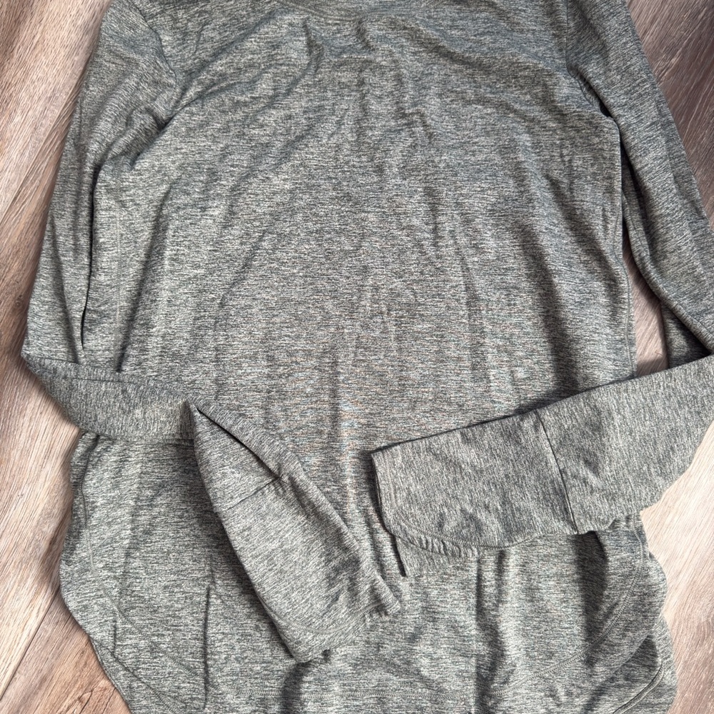 Athleta Heather Gray Long Sleeve Top
